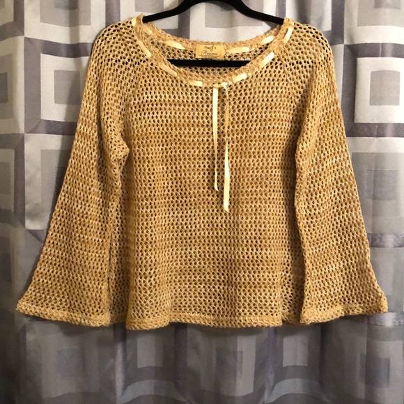 Sweater - Picture 2 of 5